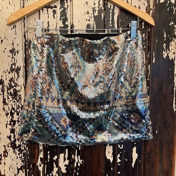 Express Dresses & Skirts - Express sequined mini skirt. Size M.